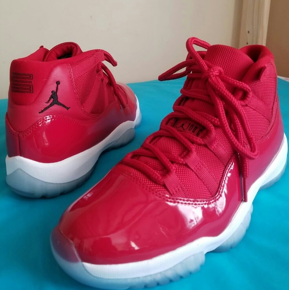 Nike Other - Nike Air Jordan 11 Retro '96 Win Like Size 9 Men